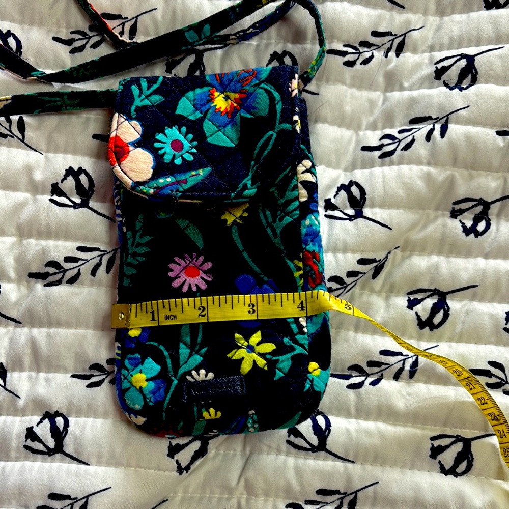Vera Bradley small cross body